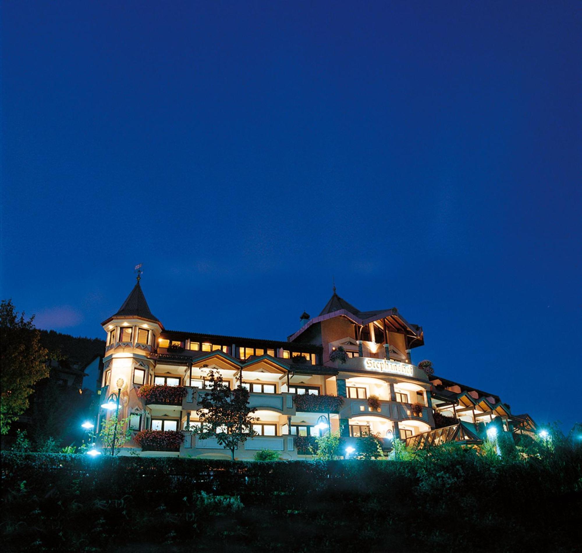 Granpanorama Hotel Stephanshof Villandro Exterior photo